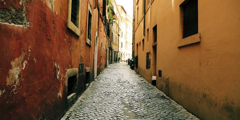 不止于视觉:如何用香氛与音效为紫色主题婚礼打造沉浸式感官盛宴