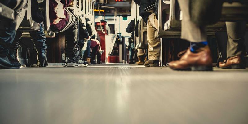 从性格色彩到婚礼色彩:如何用新人性格测试定制专属婚庆主题,打造难忘的一站式婚礼体验